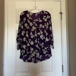 Women's West Key Purple Floral Blouse with 3/4 Sleeves.Large Excellent Condition